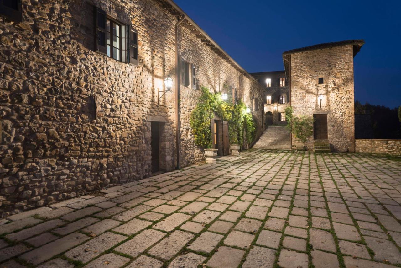 Castello Di Viano Villa ภายนอก รูปภาพ