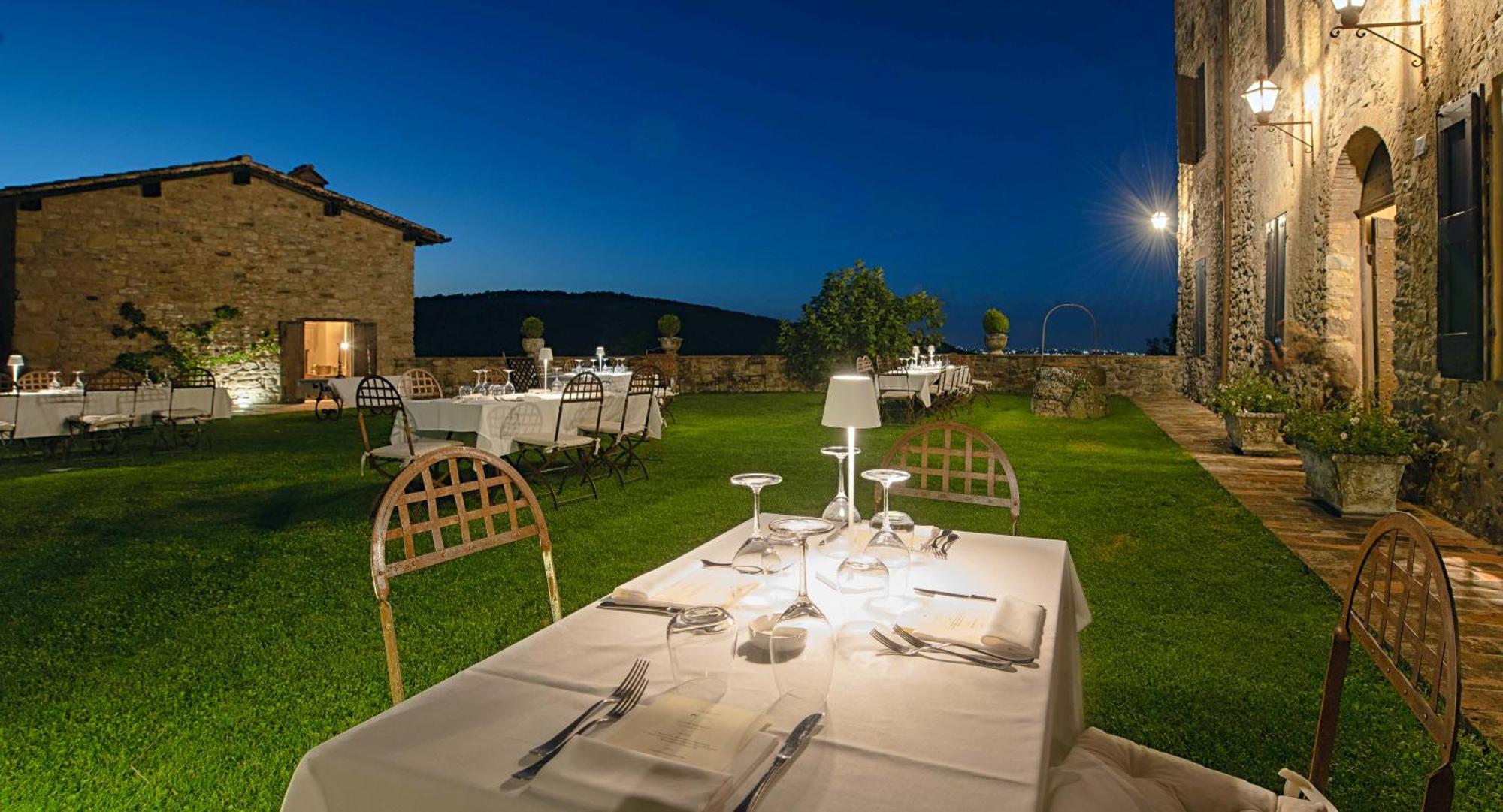 Castello Di Viano Villa ภายนอก รูปภาพ