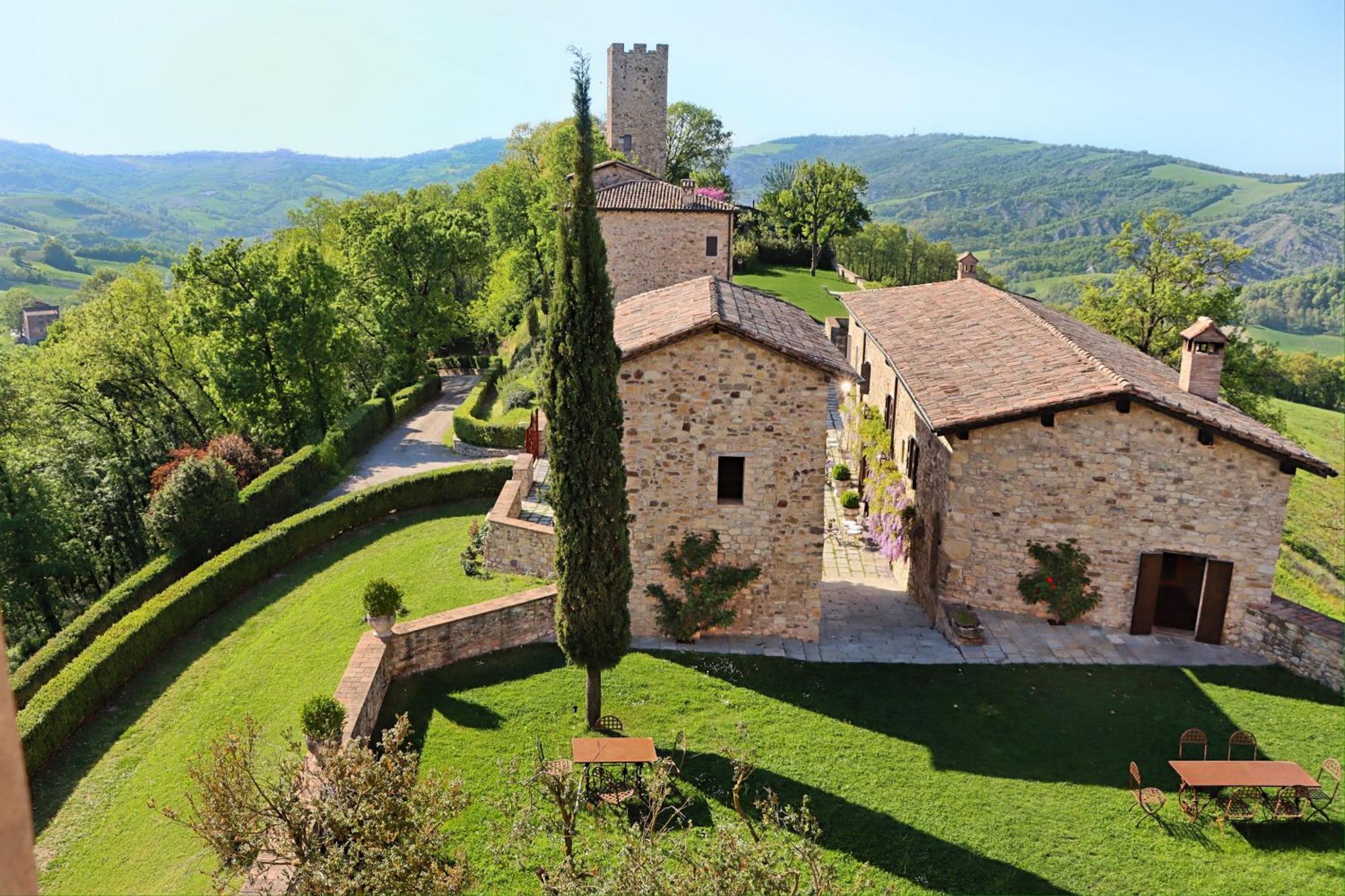 Castello Di Viano Villa ภายนอก รูปภาพ