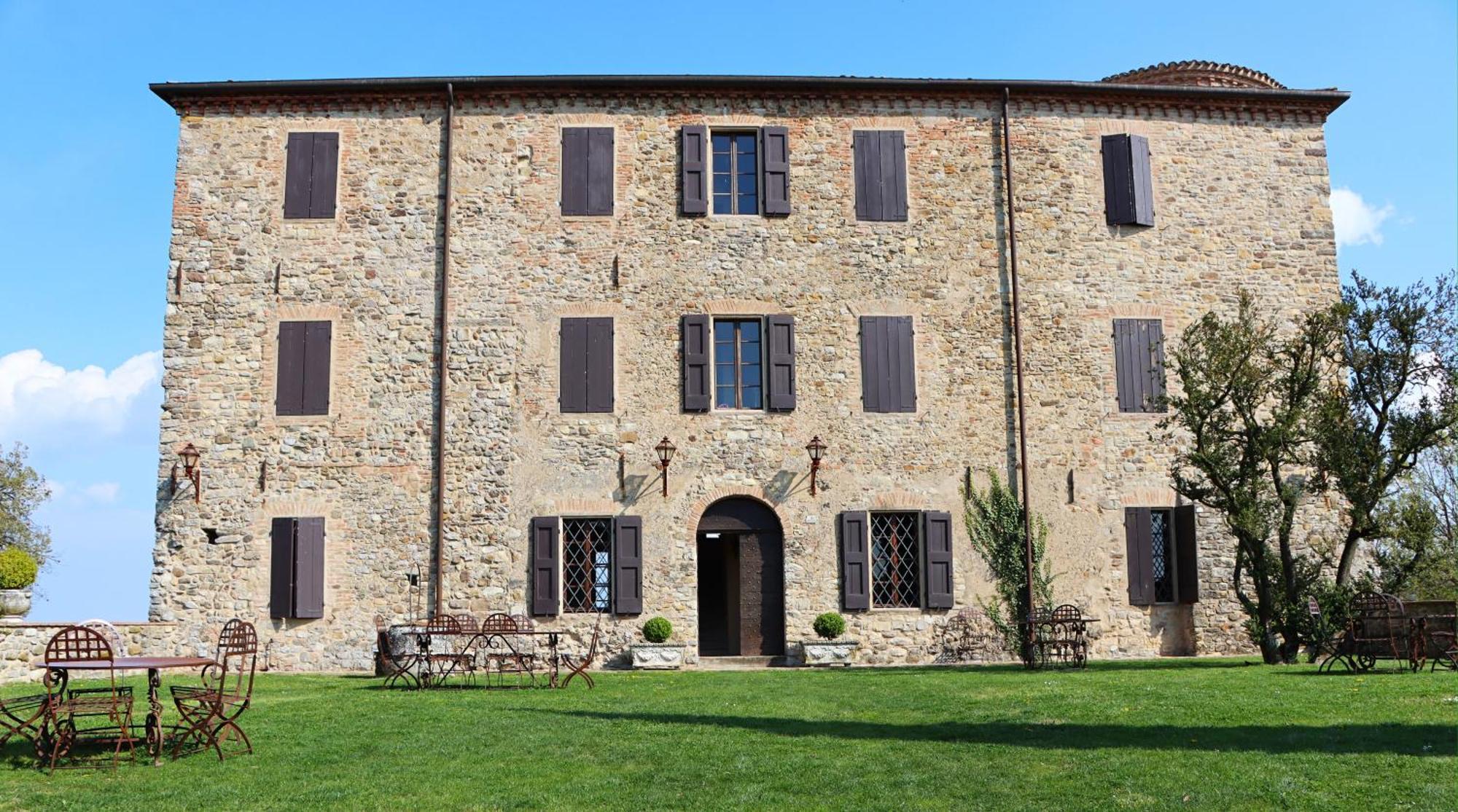 Castello Di Viano Villa ภายนอก รูปภาพ