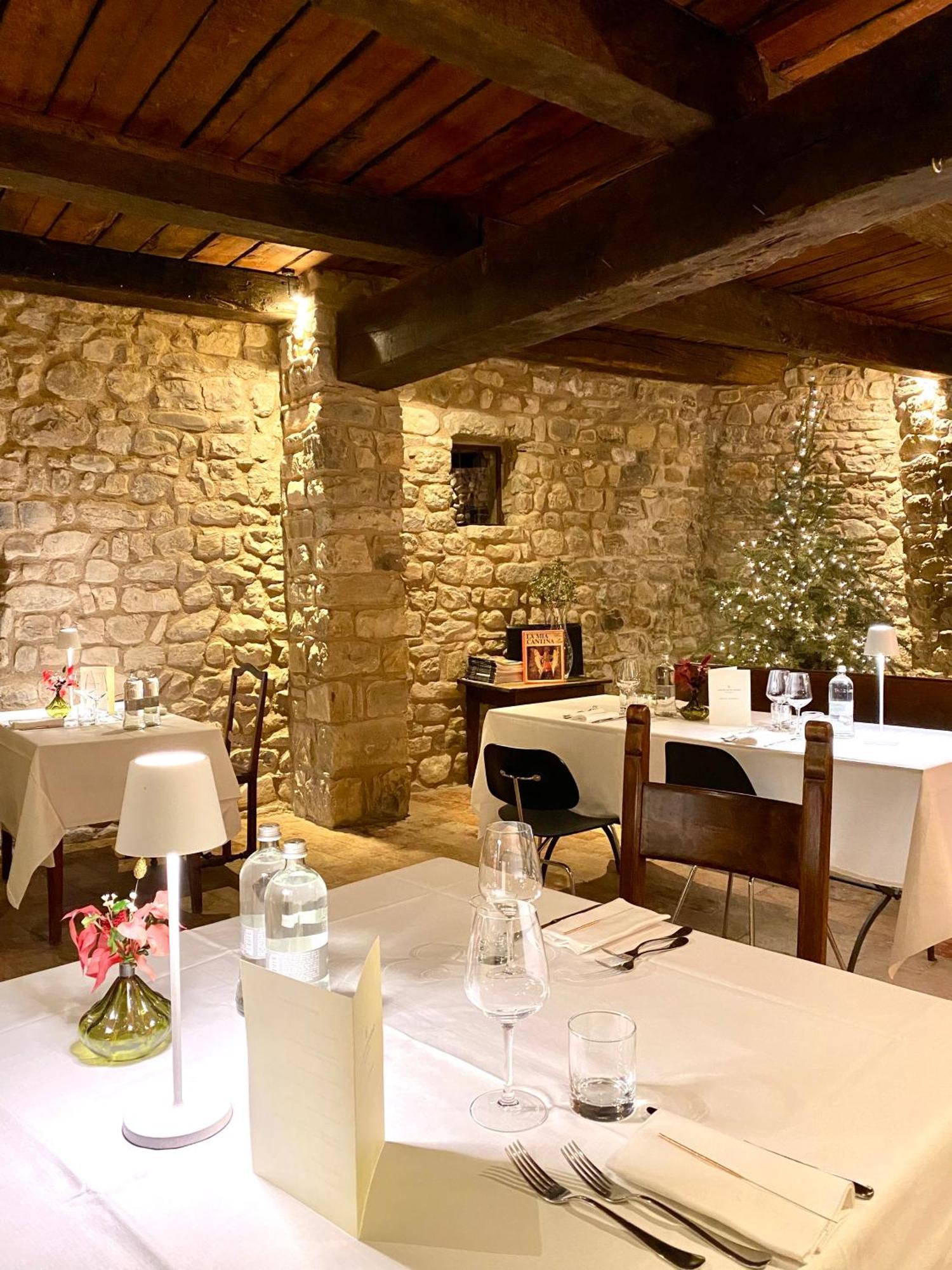 Castello Di Viano Villa ภายนอก รูปภาพ